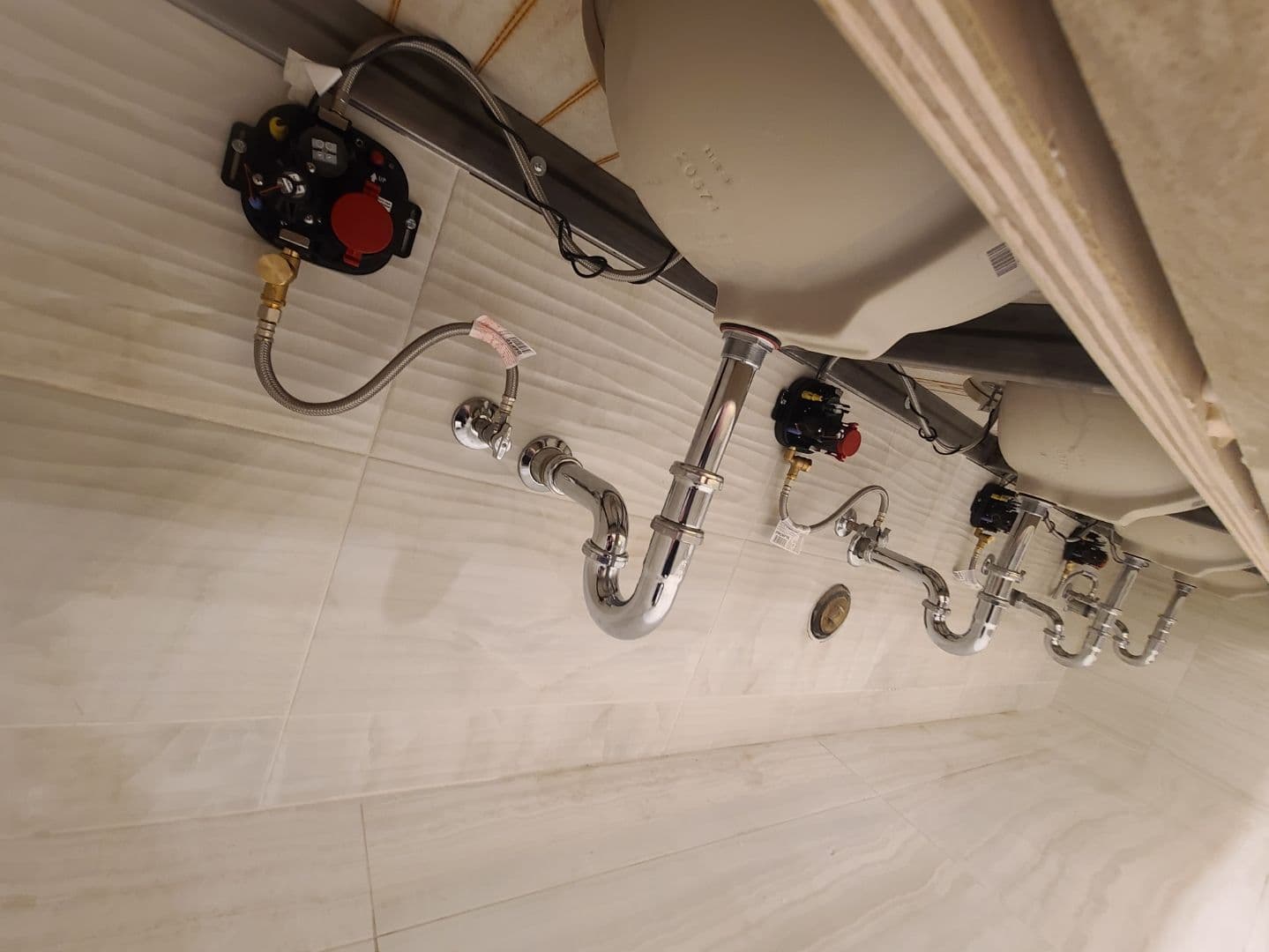 Smart Plumbing Solutions for Modern Bathrooms